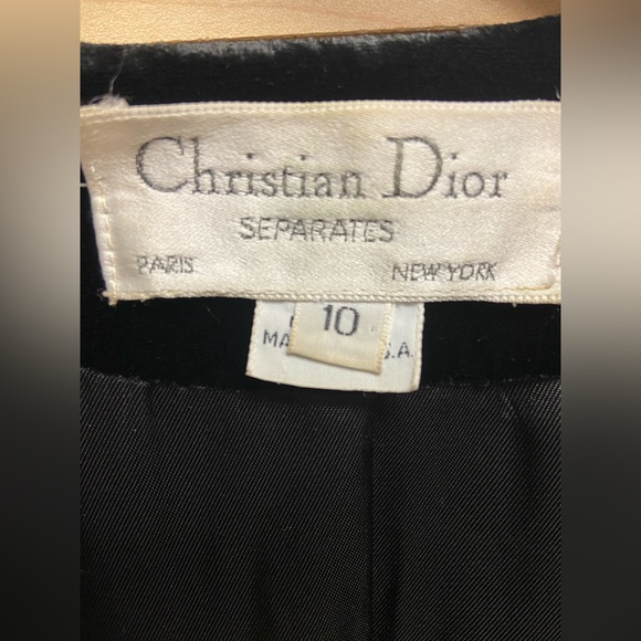 CHRISTIAN DIOR WOMEN RICH VELOUR LOOKING BLAZER SIZE 10 - Picture 4 of 5